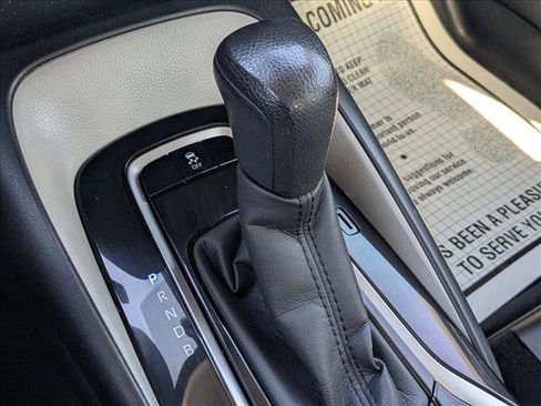 Used 2020 Toyota Corolla LE image 12