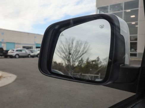 Used 2020 Jeep Grand Cherokee Altitude image 60