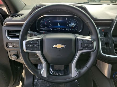 Used 2024 Chevrolet Suburban LT AWD/4WD image 25