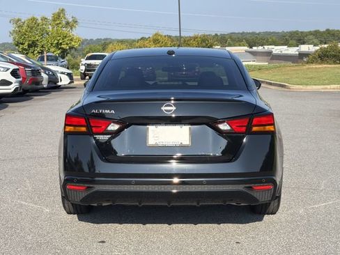 Certified 2025 Nissan Altima 2.5 S FWD image 6