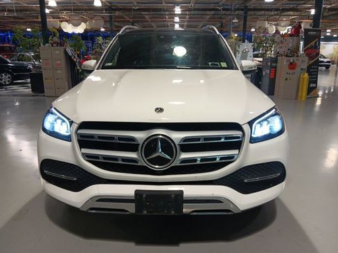 Used 2023 Mercedes-Benz GLS 450 4MATIC image 3