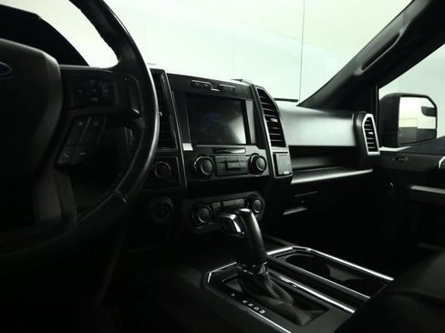 Used 2019 Ford F150 XLT w/ Equipment Group 302A Luxury AWD/4WD image 44