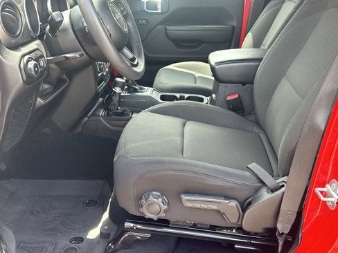Used 2023 Jeep Wrangler Unlimited Sport w/ Sun And Sound Package AWD/4WD image 9