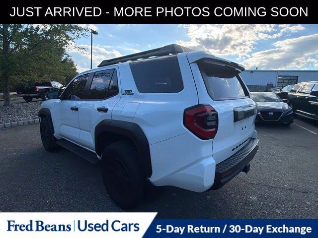 Used 2025 Toyota 4Runner TRD Off-Road Premium AWD/4WD image 6
