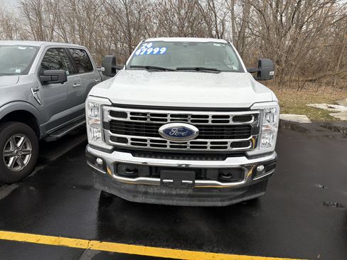 Used 2024 Ford F250 XLT image 4