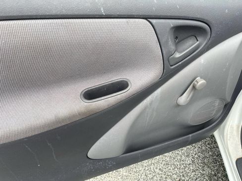 Used 2000 Toyota Echo Coupe image 9