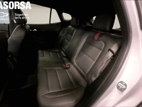 Certified 2025 Chevrolet Trax RS w/ Sunroof Package FWD image 26