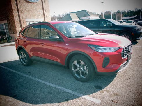 New 2026 Ford Escape ST-Line w/ Tech Pack #1 FWD image 1
