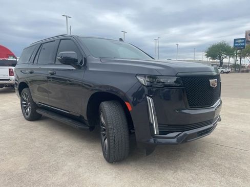 Used 2023 Cadillac Escalade Sport image 3