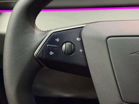 Used 2024 Tesla Cybertruck AWD Crew Cab image 13