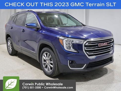 Used 2023 GMC Terrain SLT AWD/4WD image 1