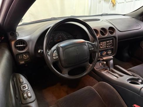 Used 2000 Pontiac Firebird Coupe w/ Opt Pkg RWD image 19