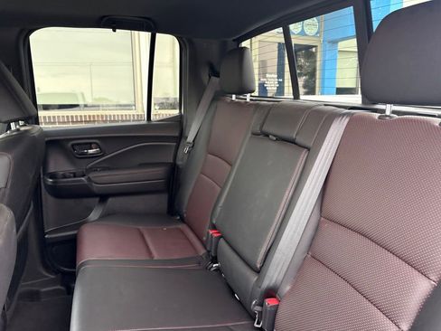 Certified 2021 Honda Ridgeline Black Edition image 39