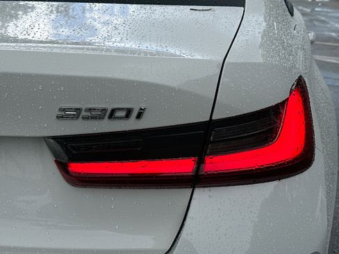 Certified 2023 BMW 330i Sedan RWD image 31