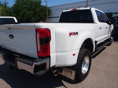 Certified 2025 Ford F350 Lariat w/ Lariat Ultimate Package AWD/4WD image 5