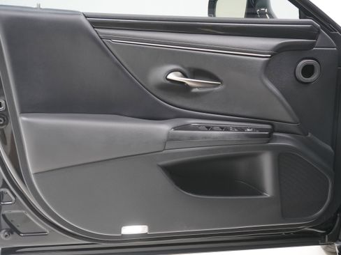 Used 2019 Lexus ES 350 w/ Accessory Package 2 image 13