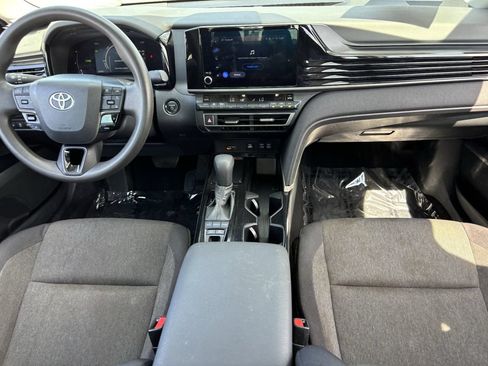 Used 2025 Toyota Camry LE FWD image 13