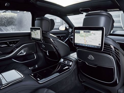 Used 2023 Mercedes-Benz Maybach S 680 4MATIC image 38