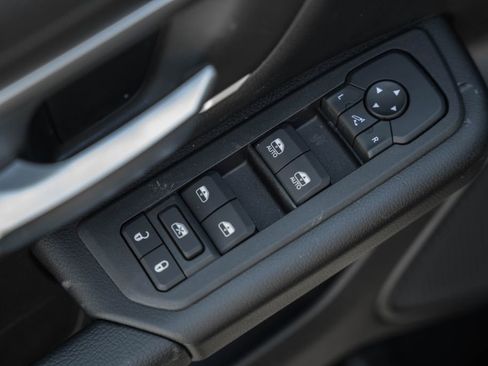 New 2026 RAM 1500 4x4 Crew Cab image 43