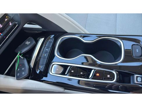 Used 2023 Buick Envision Preferred FWD image 21