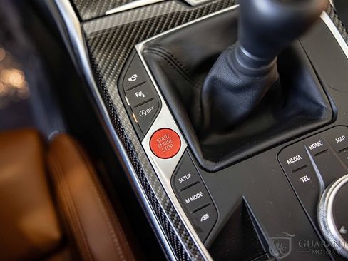 Used 2024 BMW M4 Coupe w/ M Carbon Exterior Package image 32