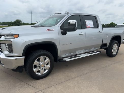 Used 2023 Chevrolet Silverado 2500 LTZ w/ LTZ Premium Package AWD/4WD image 5