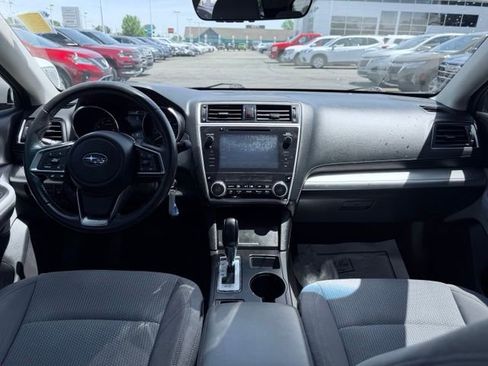 Used 2019 Subaru Outback 2.5i Premium AWD/4WD image 24