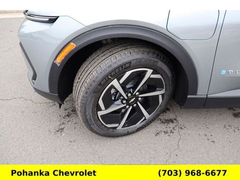 New 2026 Chevrolet Equinox EV LT image 27