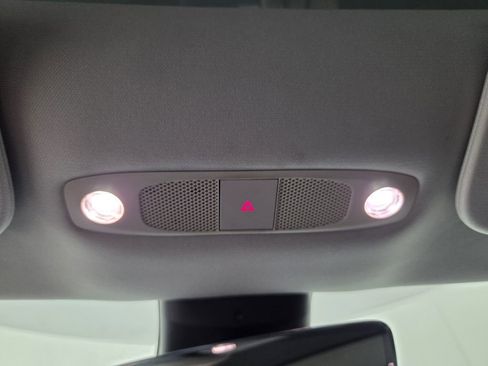 Used 2018 Tesla Model 3 Long Range image 20