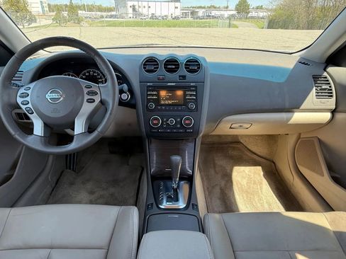 Used 2012 Nissan Altima 2.5 SL w/ 2.5SL Pkg FWD image 3