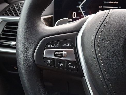 Used 2024 BMW X5 xDrive50e image 23