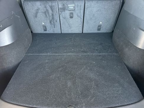 Used 2022 Tesla Model Y Performance image 16