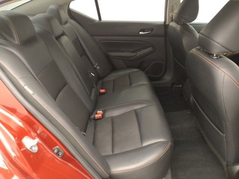 Used 2021 Nissan Altima 2.5 SR w/ SR Premium Package image 19