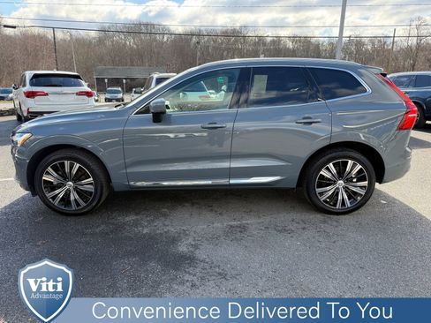 Used 2023 Volvo XC60 B5 Plus w/ Climate Package image 5