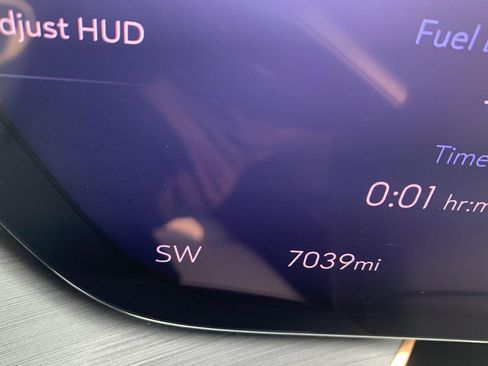 Used 2025 Buick Envision Avenir AWD/4WD image 8
