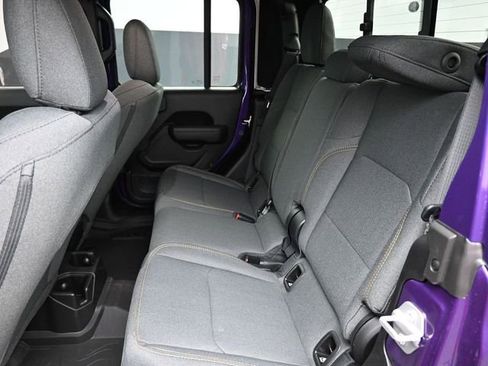 New 2026 Jeep Gladiator Sport image 18