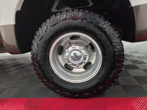 Used 2015 Ford F350 Lariat w/ Lariat Ultimate Package image 88