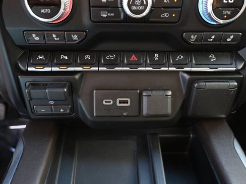 Used 2019 GMC Sierra 1500 SLT w/ SLT Premium Plus Package image 36