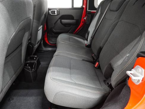 Certified 2025 Jeep Wrangler Willys image 15