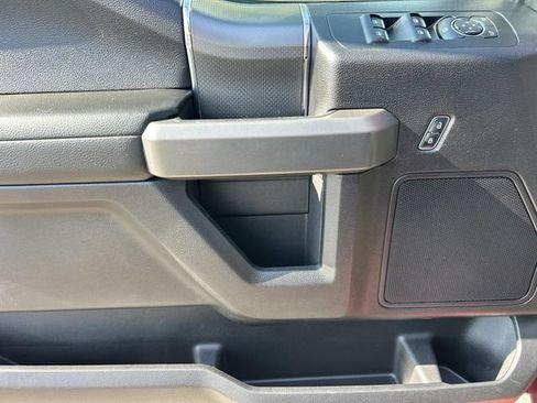 Used 2016 Ford F150 XLT w/ Equipment Group 302A Luxury AWD/4WD image 28