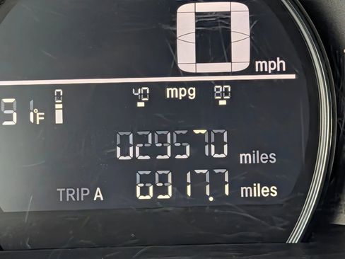 Used 2019 Honda CR-V LX image 3