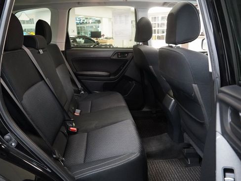 Used 2018 Subaru Forester 2.5i Premium image 30