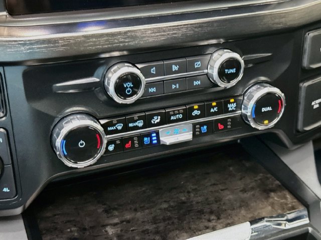 Certified 2024 Ford F350 Lariat w/ Lariat Ultimate Package AWD/4WD image 16