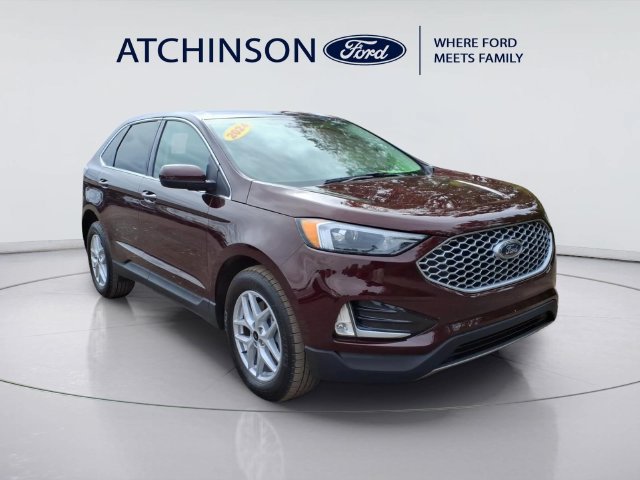 Used 2024 Ford Edge SEL w/ Convenience Package AWD/4WD image 3
