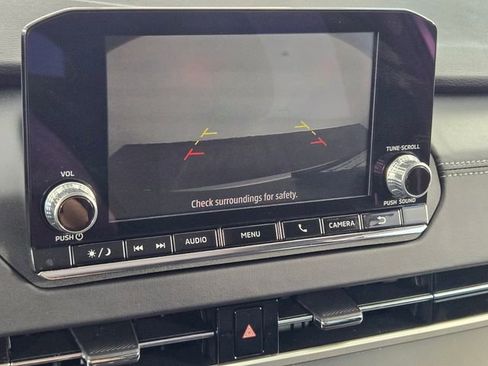 Used 2025 Mitsubishi Outlander ES image 21