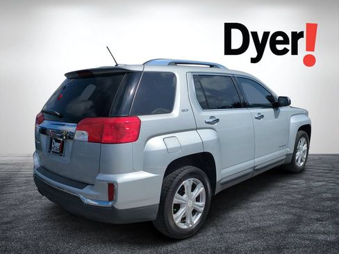 Used 2017 GMC Terrain SLT w/ Driver Alert Package I FWD image 3