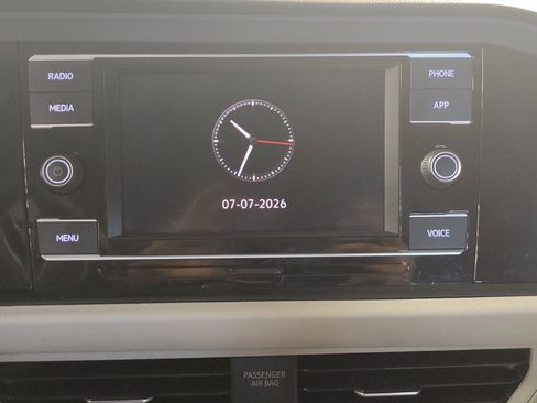 Used 2020 Volkswagen Jetta SE w/ SE Cold Weather Package FWD image 25
