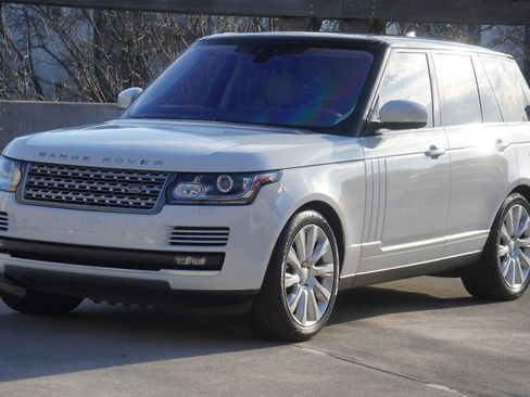Used 2017 Land Rover Range Rover Supercharged AWD/4WD image 29