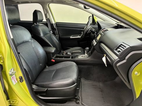 Used 2014 Subaru Crosstrek Touring w/ Popular Package #2 AWD/4WD image 27