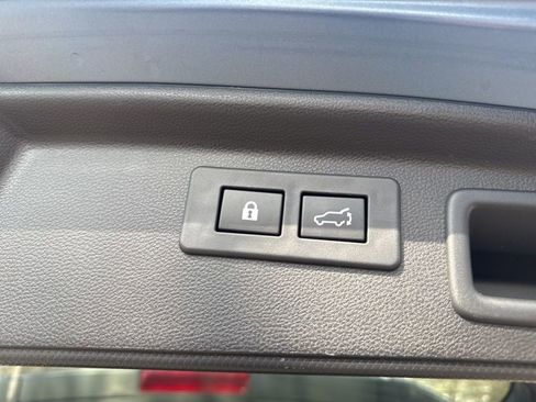 Used 2021 Subaru Forester Premium image 27